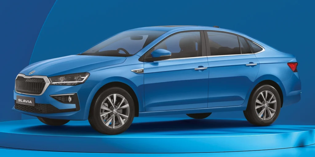 Best Cars for Long Road Trips in India 