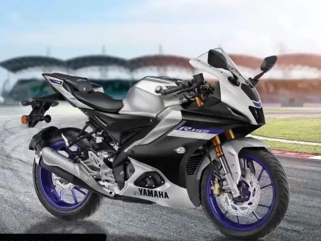 R15 4V