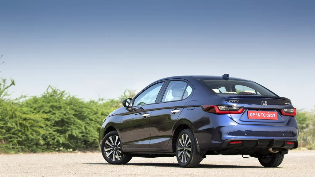 Best Cars for Long Road Trips in India 