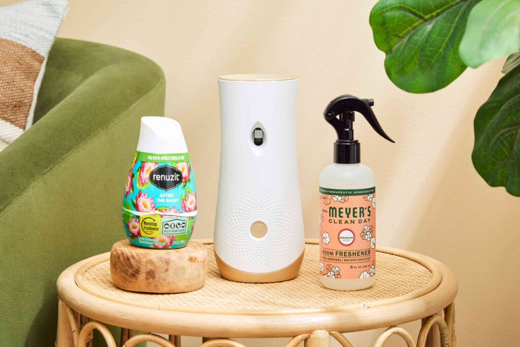 Choose the Right Air Freshener or Essential Oils