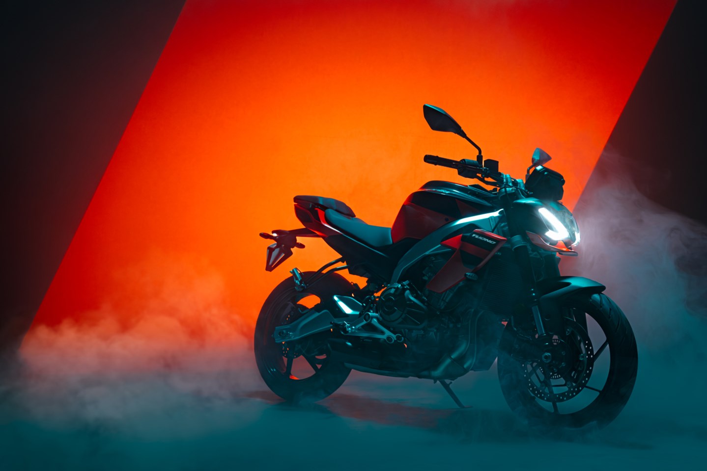 Aprilia Tuono 457: A Blend of Power & Comfort