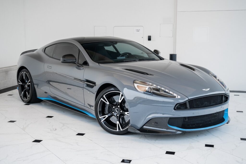 Aston Martin Vanquish