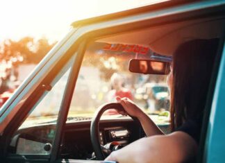 How to Drive Safely in Extreme Summer Heat