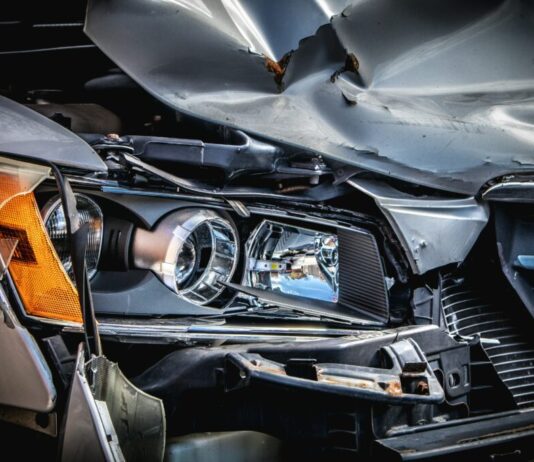 How to Spot Hidden Damage before buying the Used Car Car Accident History: How to Spot Hidden Damage