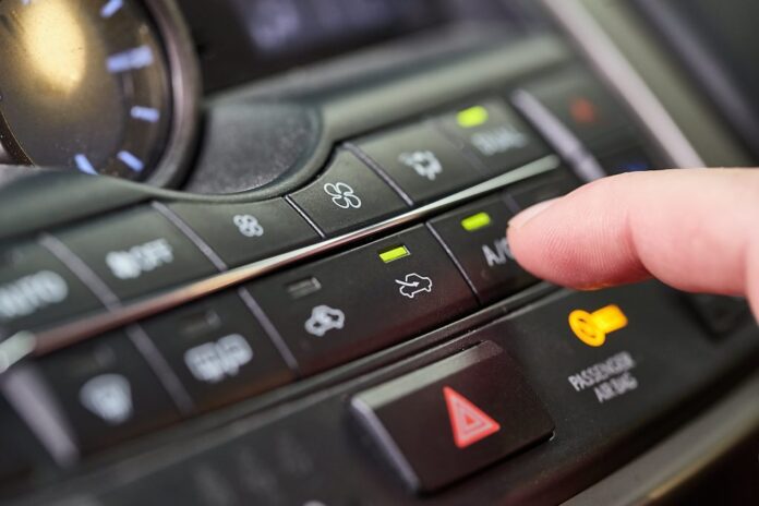 10 Best Ways to Use Your Car AC in Summer