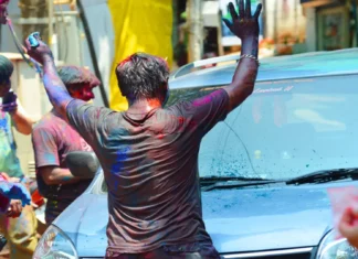How to Waterproof Your Car Interiors Before Holi Celebrations