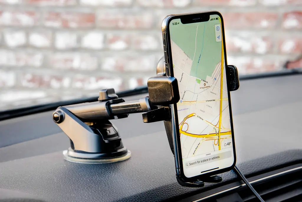 Phone Mount with Charger