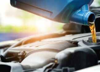 6 Warning Signs Your Car Needs an Oil Change ASAP