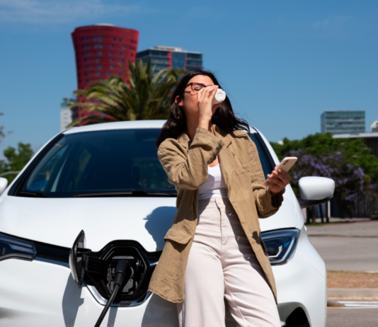 The Hidden Pros and Cons of Driving an Electric Vehicle in Summer The Hidden Pros and Cons of Driving an Electric Vehicle in Summer