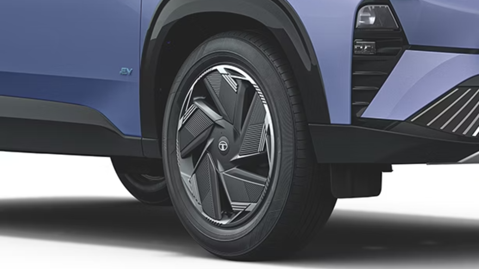 Tata Curvv EV Wheel and Tire Variations